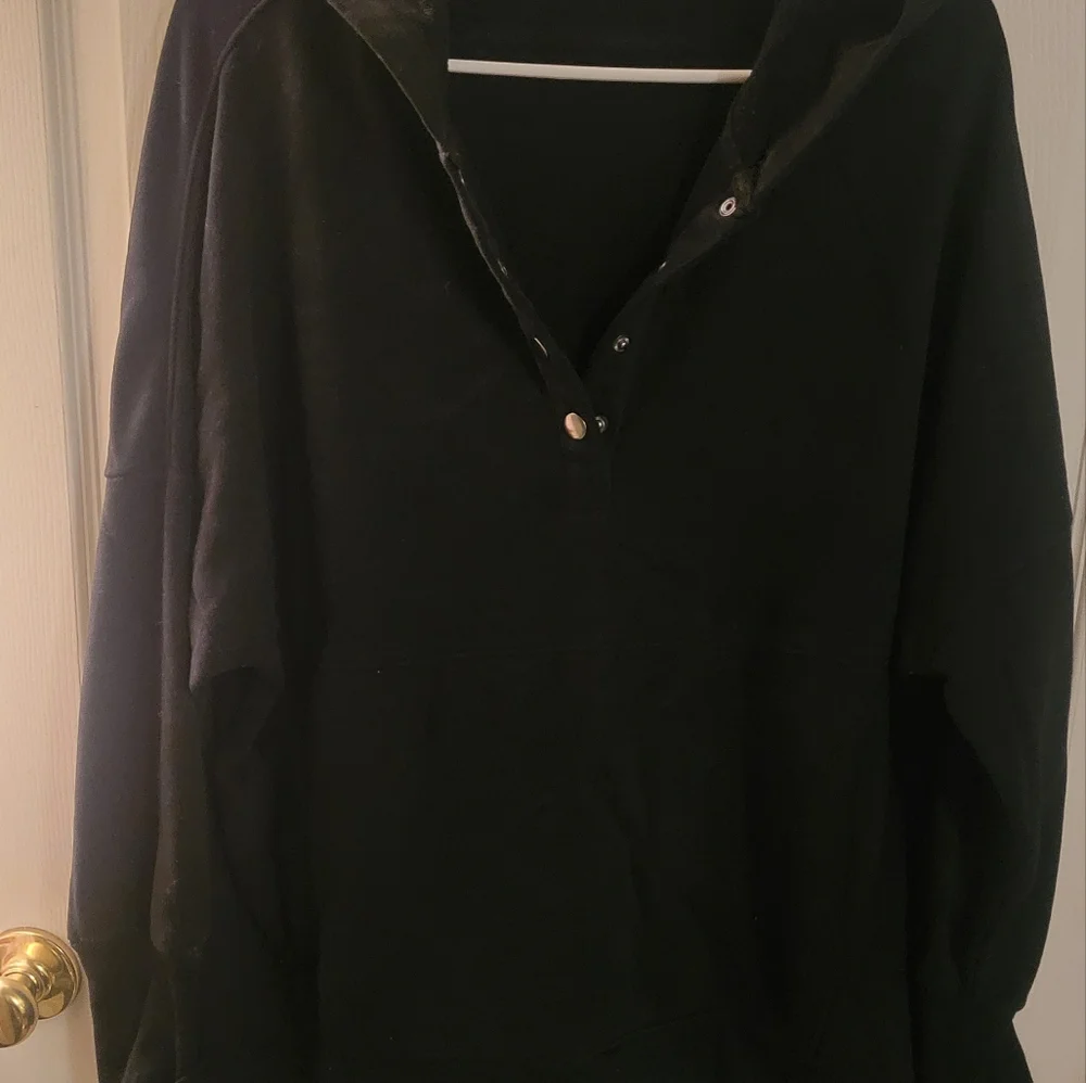 Pullover - Picture 2 of 3
